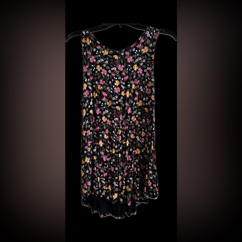 Old Navy Floral Tank Top Large